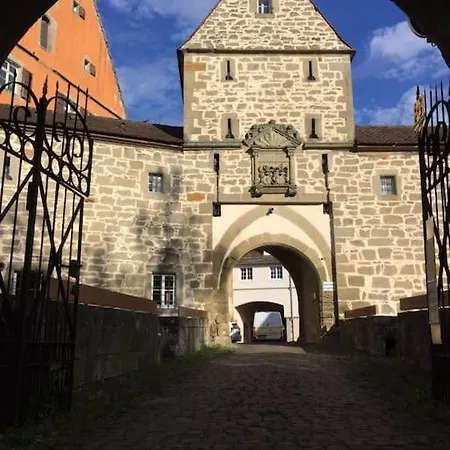 Ferienwohnung Im Schloss Apartamento *