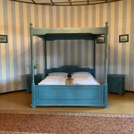 Apartamento Ferienwohnung Im Schloss